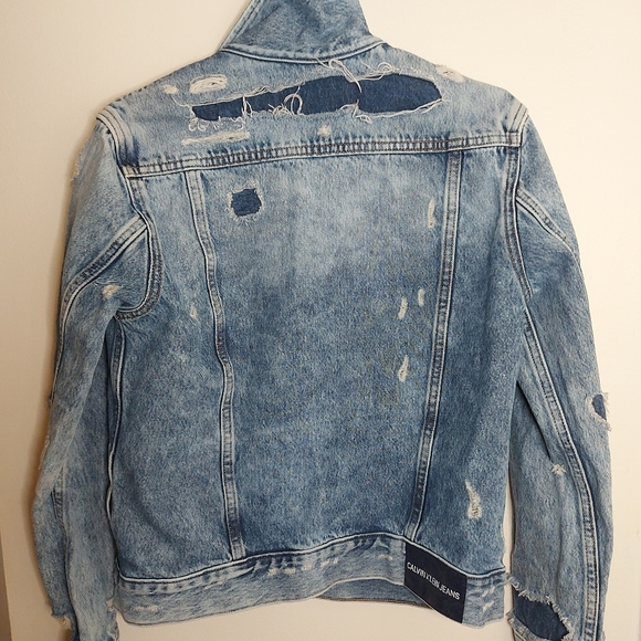 Calvin Klien Distressed Patched 100%Cotton Denim Jacket - Picture 6 of 10